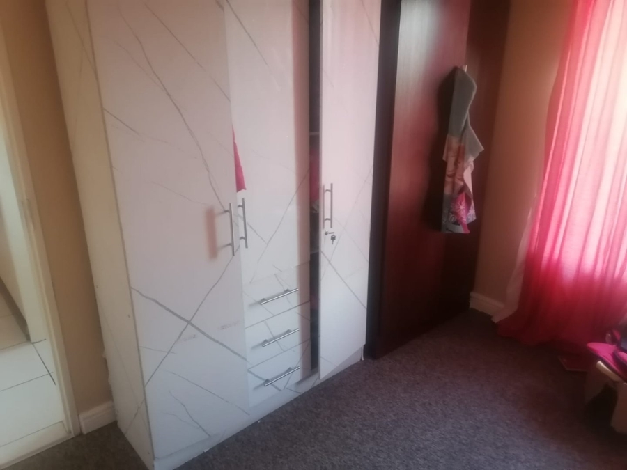 2 Bedroom Property for Sale in Lourierpark Free State